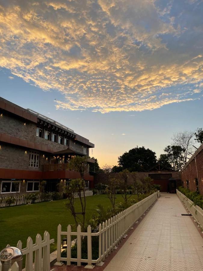 Yashmay Villa Club & Resort Gonda Zewnętrze zdjęcie