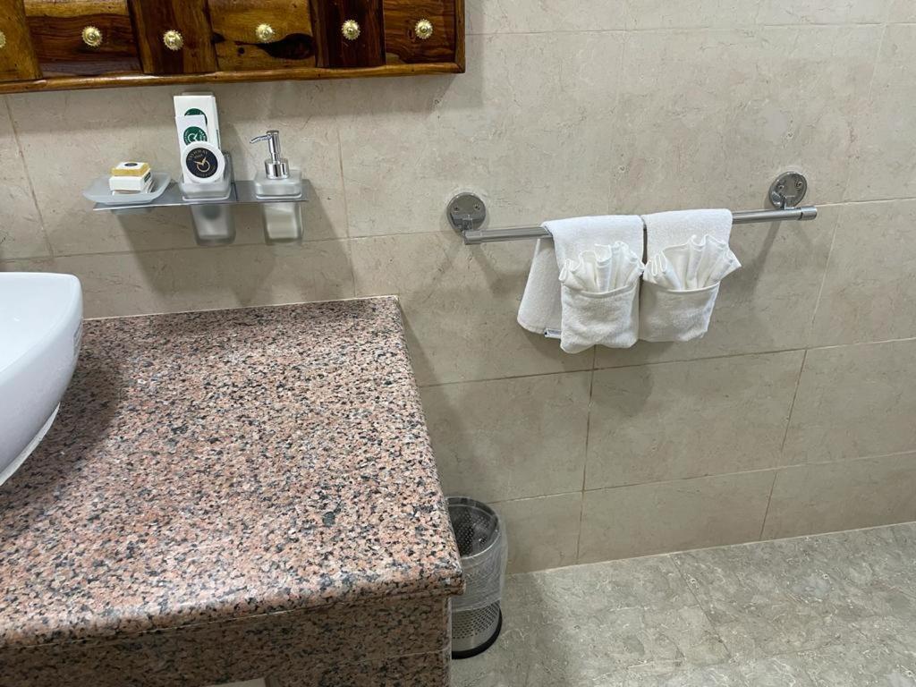 Yashmay Villa Club & Resort Gonda Zewnętrze zdjęcie